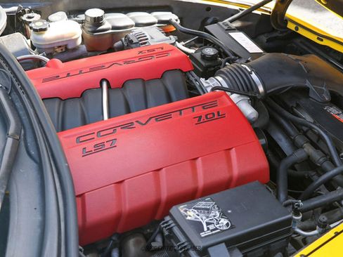 Used 2007 Chevrolet Corvette Z06 w/ Preferred Equipment Group image 20