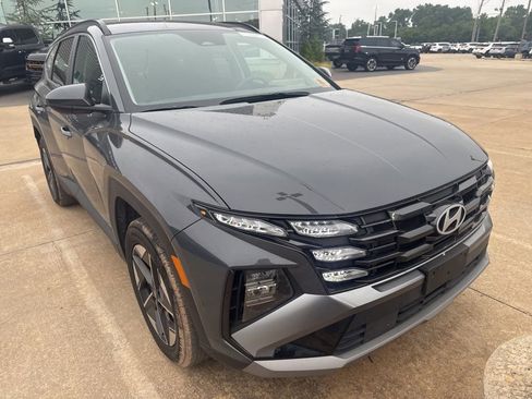 Used 2025 Hyundai Tucson SEL FWD image 7