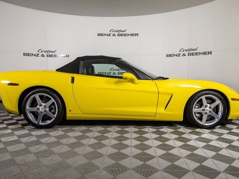 Used 2006 Chevrolet Corvette Convertible w/ Preferred Equipment Group image 11