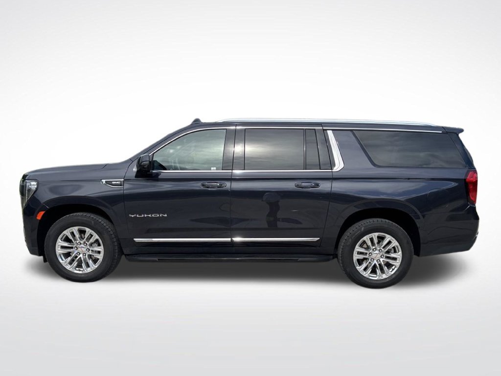 Used 2023 GMC Yukon XL SLT w/ SLT Luxury Package RWD image 9
