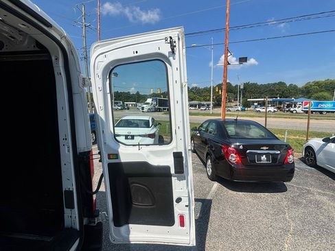Used 2020 Ford Transit 250 Medium Roof w/ Load Area Protection Package RWD image 33