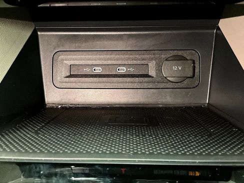 Used 2023 Volkswagen Atlas SE w/ Panoramic Sunroof Package image 36