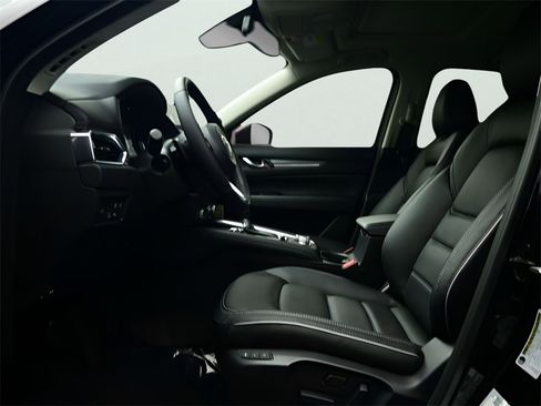 New 2025 MAZDA CX-5 AWD 2.5 S w/ Premium Plus Pkg image 3