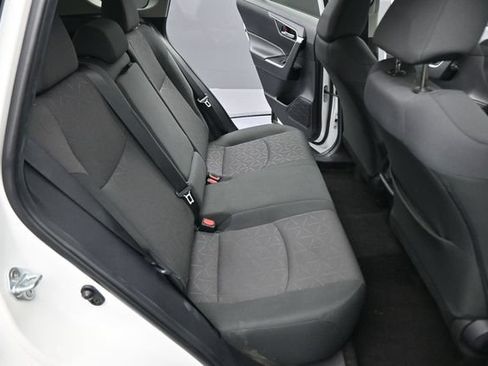Used 2024 Toyota RAV4 XLE FWD image 16