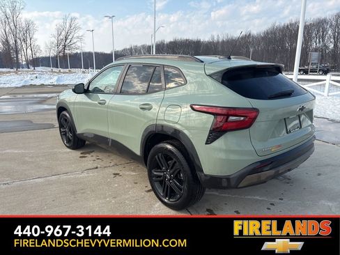 Used 2025 Chevrolet Trax ACTIV w/ Driver Confidence Package image 3