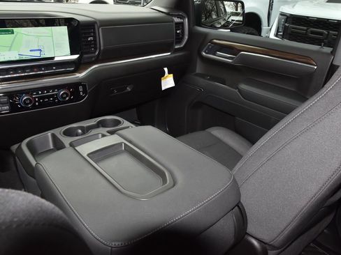 Used 2025 Chevrolet Silverado 1500 LT w/ Texas Edition Plus image 17