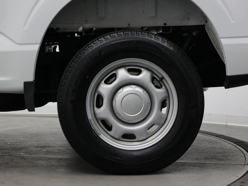 Used 2024 Ford F150 XL RWD image 11