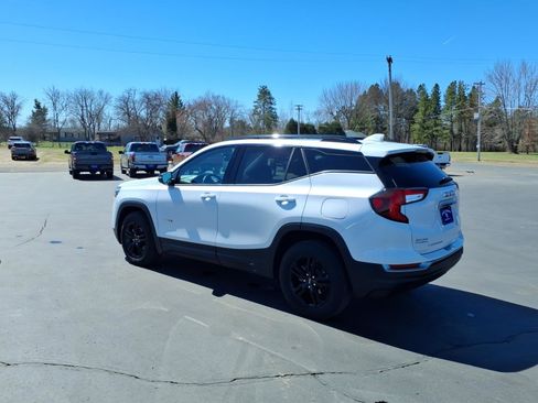 Used 2022 GMC Terrain AT4 w/ Infotainment Package II image 3