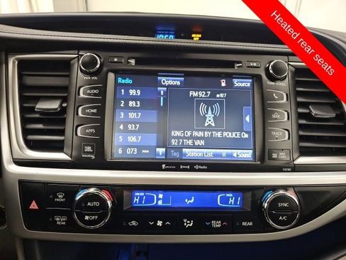 Used 2017 Toyota Highlander Limited Platinum image 26