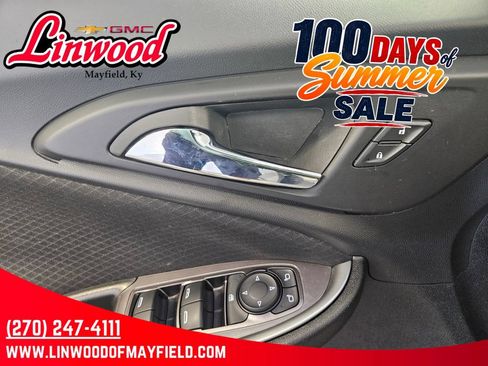 Used 2023 Chevrolet Malibu LT FWD image 14