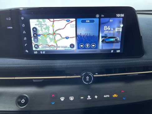 Certified 2024 Nissan Ariya AWD image 17