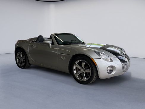 Used 2007 Pontiac Solstice Convertible w/ Premium Package image 7