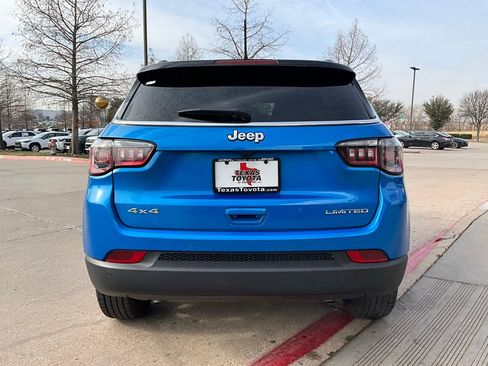 Used 2025 Jeep Compass Limited image 7