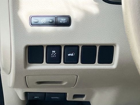 Used 2017 Nissan Murano SL w/ SL Technology Package image 10