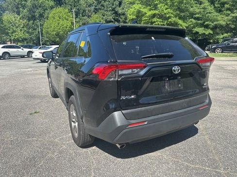 Used 2025 Toyota RAV4 LE AWD/4WD image 7