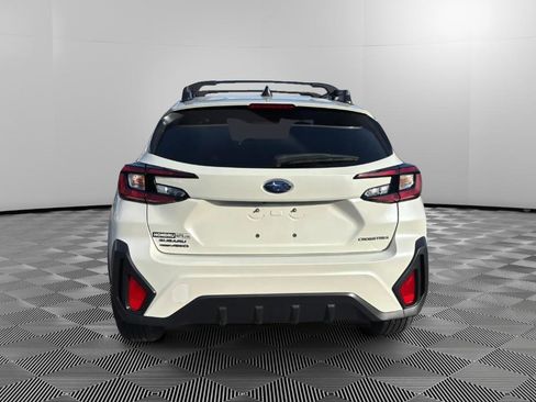 Used 2024 Subaru Crosstrek 2.0i Premium image 8