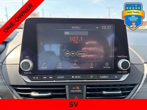 Used 2025 Nissan Altima 2.5 SV FWD image 13