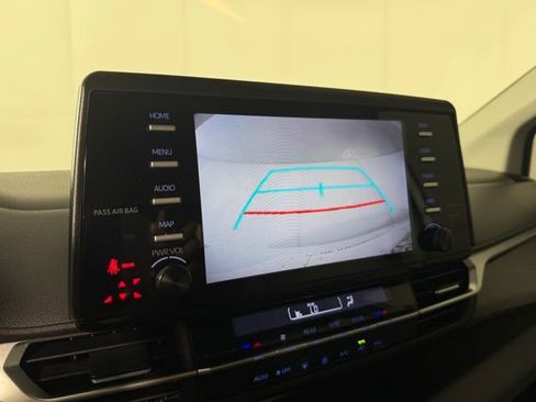 Used 2022 Toyota Sienna LE FWD image 23