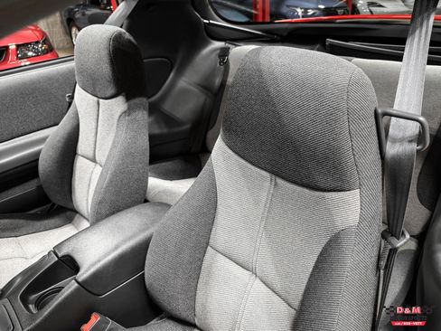 Used 1994 Chevrolet Camaro Z28 RWD image 22