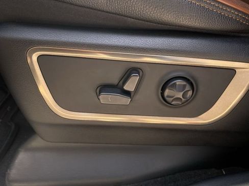 Used 2022 RAM 1500 Limited AWD/4WD image 12