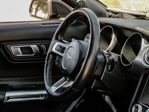 Used 2020 Ford Mustang Premium RWD image 23