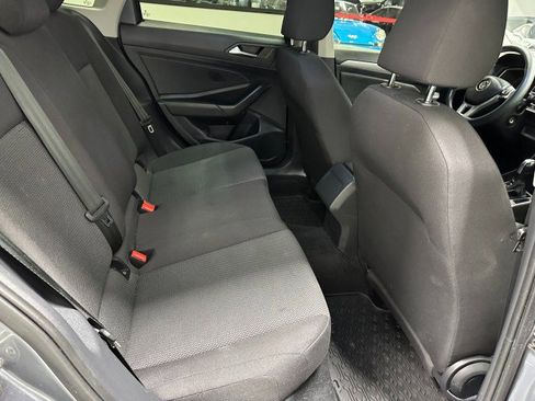 Used 2019 Volkswagen Jetta SE image 15