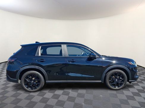 Used 2024 Honda HR-V Sport image 8