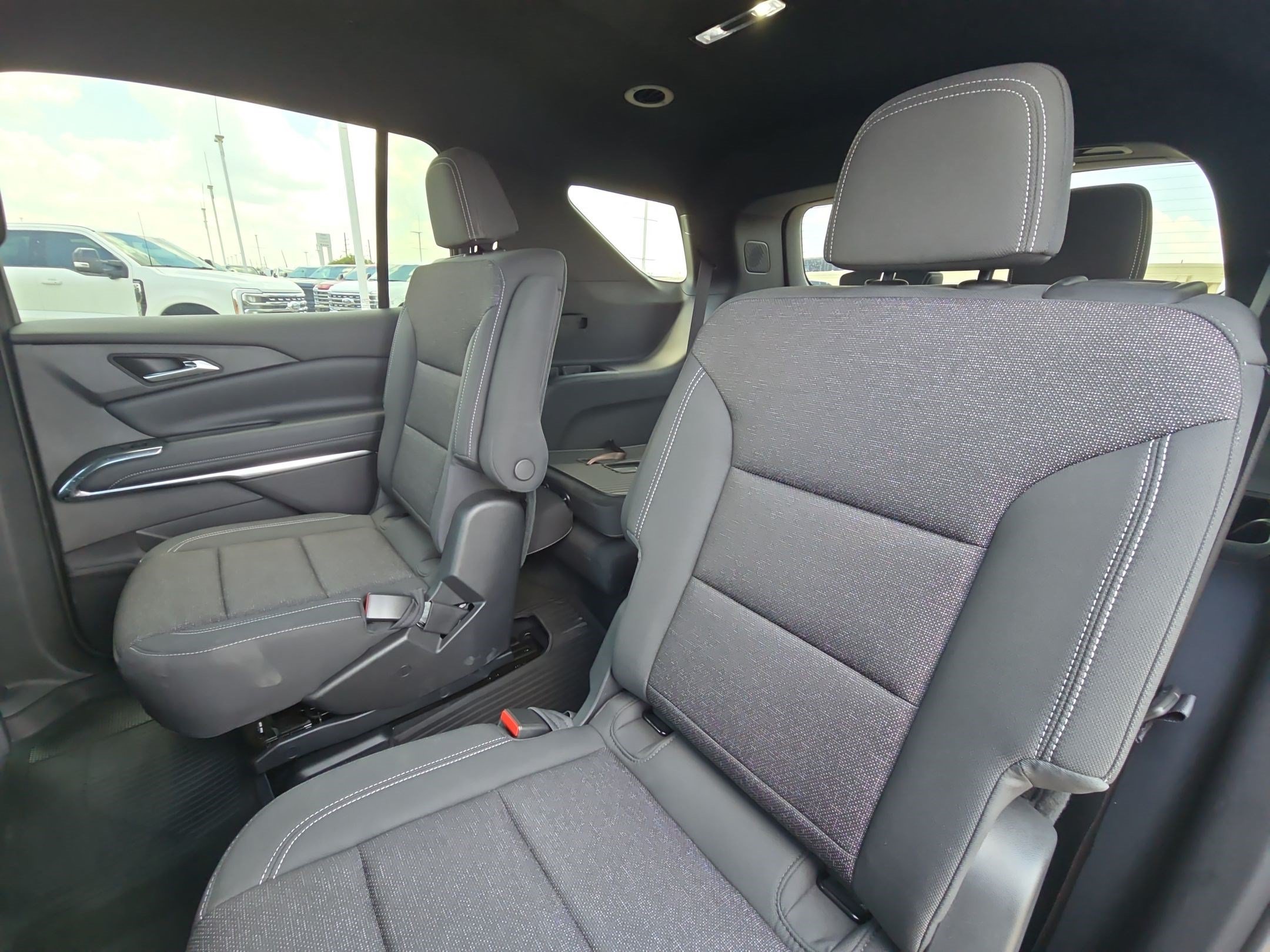 Used 2026 Chevrolet Traverse LT w/ Driver Confidence Package FWD image 26