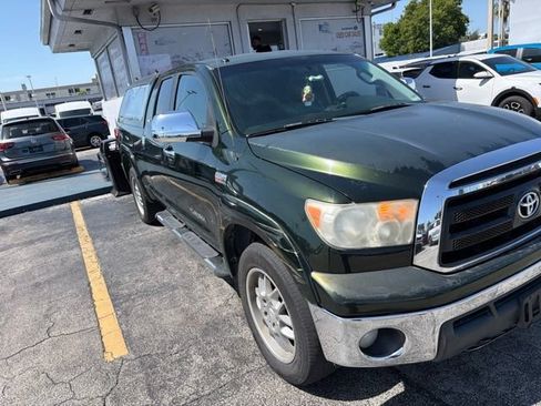 Used 2011 Toyota Tundra 4x4 Double Cab w/ SR5 Pkg image 3