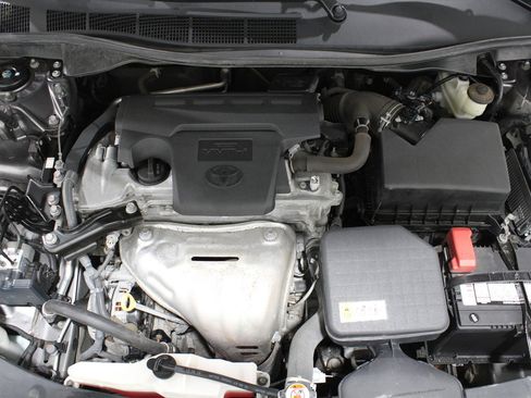 Used 2017 Toyota Camry XLE image 20