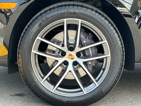New 2026 Porsche Macan AWD/4WD image 45