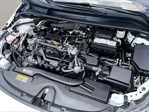 Used 2025 Toyota Corolla LE FWD image 35