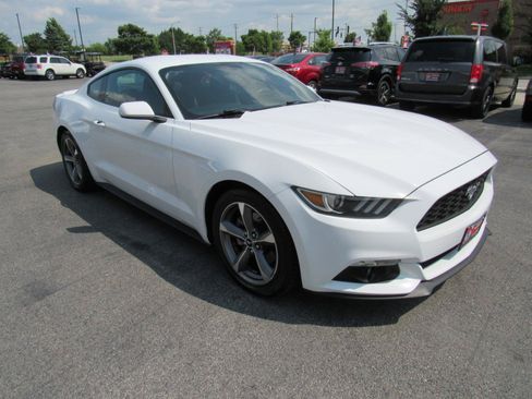 Used 2016 Ford Mustang Coupe w/ Equipment Group 051A RWD image 8