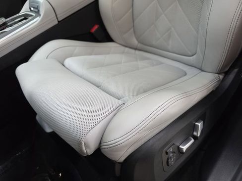 Used 2024 BMW X5 xDrive40i w/ Premium Package image 28