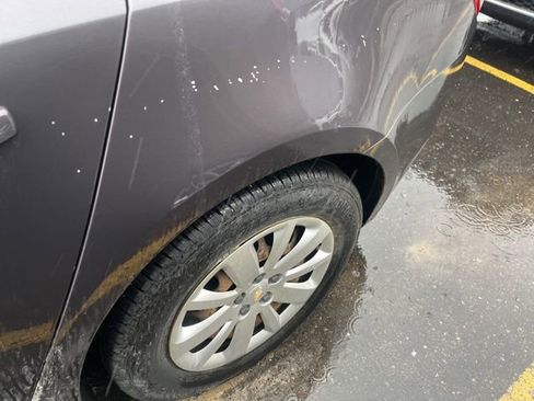 Used 2011 Chevrolet Cruze LT image 11