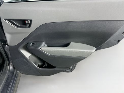 Used 2025 Subaru Crosstrek 2.0i Premium image 28