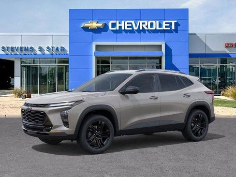 New 2026 Chevrolet Trax ACTIV w/ Driver Confidence Package image 2