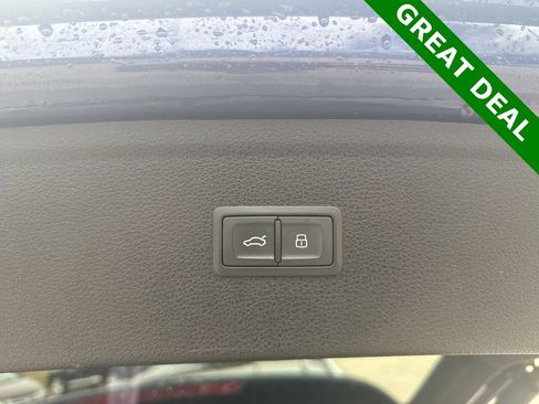 Used 2021 Audi Q5 2.0T Premium w/ Convenience Package image 8