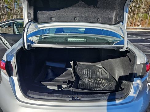 Used 2024 Toyota Corolla LE image 14