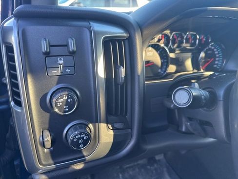 Used 2015 Chevrolet Silverado 1500 LT w/ LT Convenience Package image 12