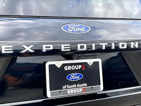 Used 2025 Ford Expedition Active image 35
