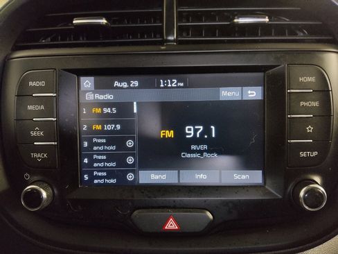 Used 2021 Kia Soul S image 25