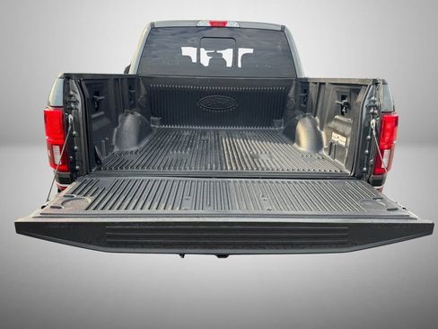 Used 2018 Ford F150 Lariat image 8