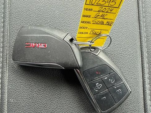 Used 2024 GMC Sierra 1500 Elevation w/ Elevation Premium Package AWD/4WD image 36