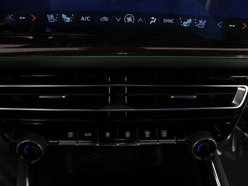 New 2026 Chevrolet Traverse RS image 8