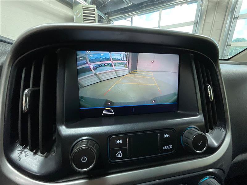 Used 2022 Chevrolet Colorado LT w/ Fleet Safety Package RWD image 18