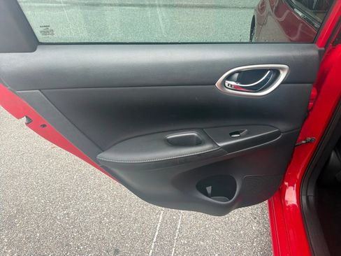 Used 2019 Nissan Sentra SV FWD image 14