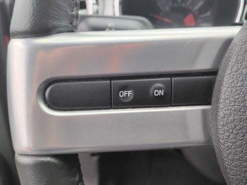 Used 2006 Ford Mustang GT Premium RWD image 19