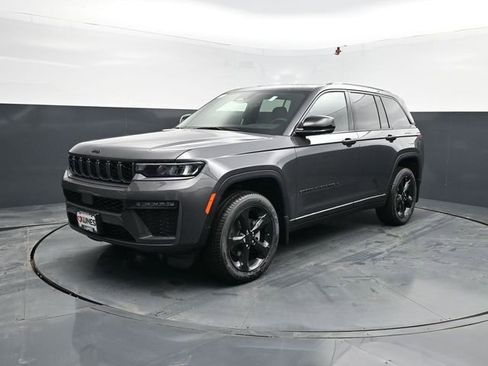 New 2026 Jeep Grand Cherokee Limited AWD/4WD image 4