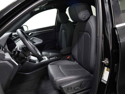 Used 2023 Audi Q3 2.0T Premium image 5